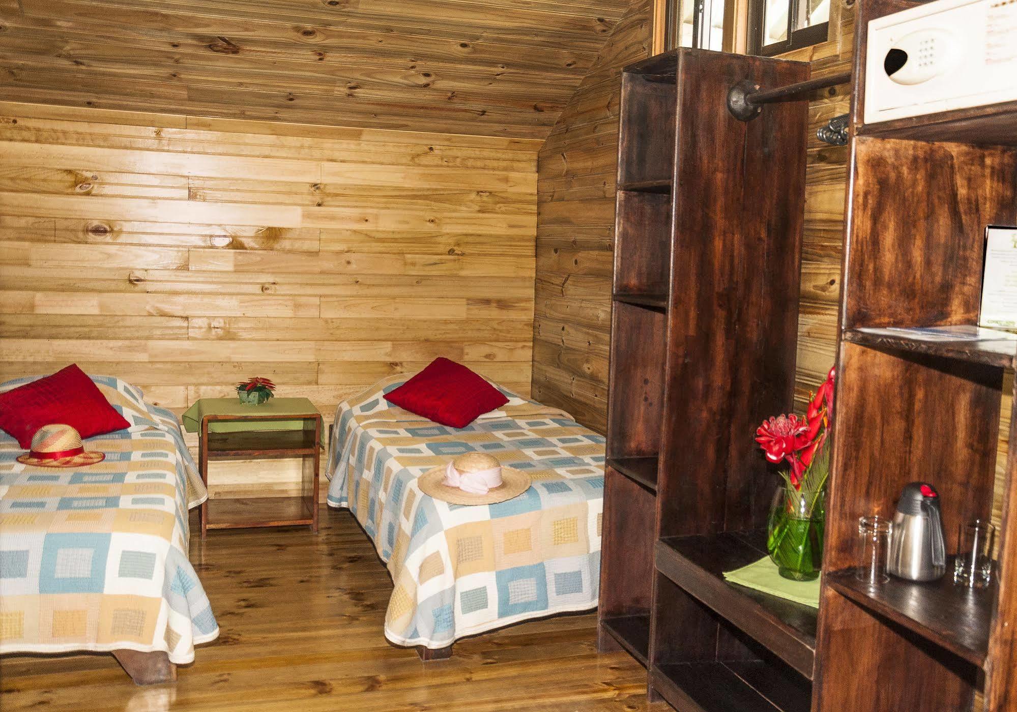 Pirate Cove Hotel Drakes Bay Exterior foto